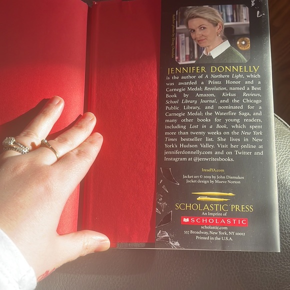 Jennifer Donnelly book - Picture 3 of 6